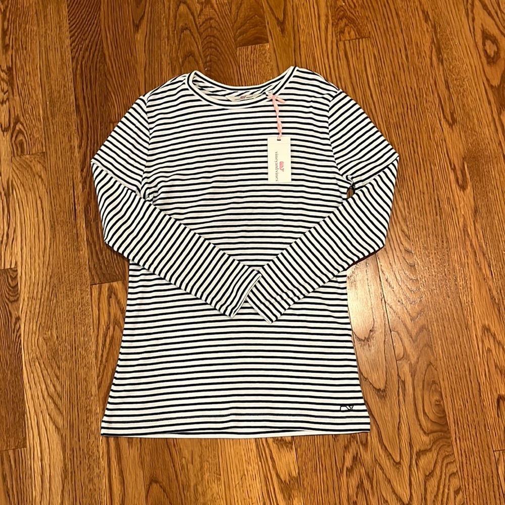 BNWT Vineyard Vines Top